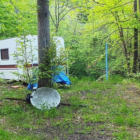 Camping Le P'Tit Bonheur Escaro Exterior foto